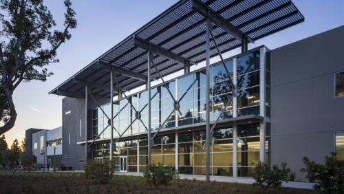 1305 Case Study Exterior 3